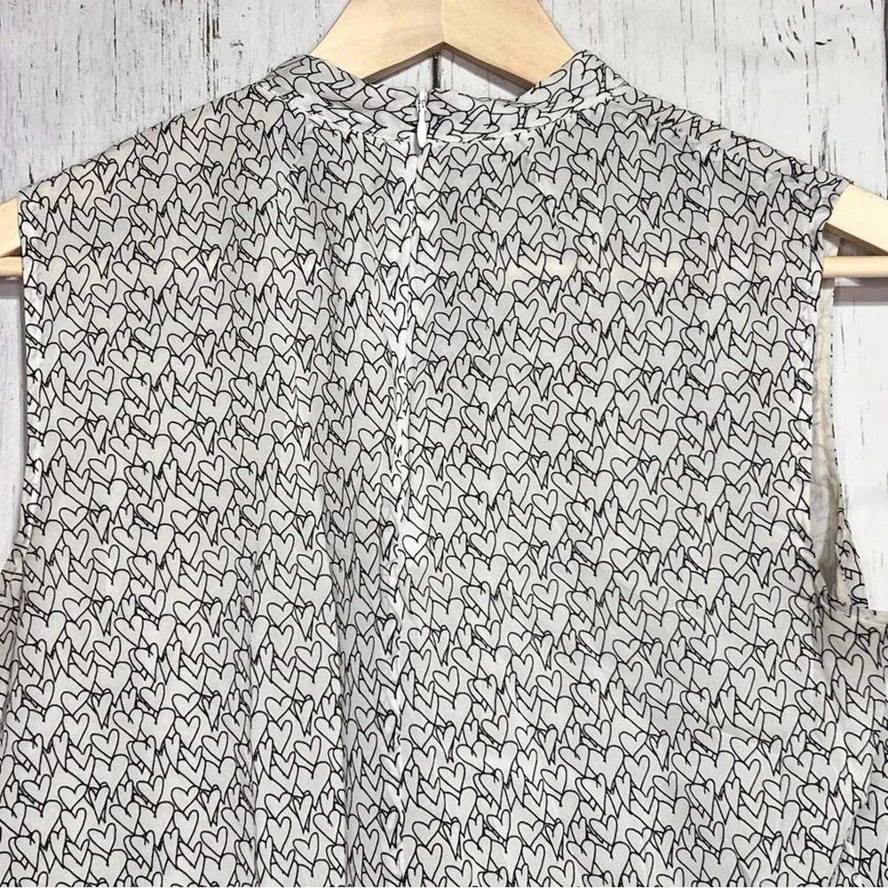 St. John Heart Georgette Print Silk Bow tie Blouse Top Size 6 - - Picture 4 of 8
